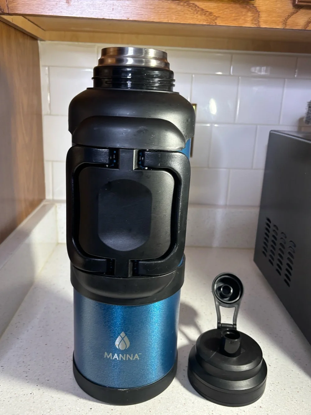 Manna Blue Insulated 1.05- Gallon Stainless Steel Insulated Water Jug